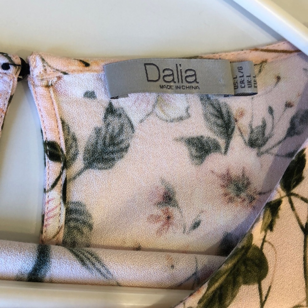 Dalia dropped double ruffle sleeve floral top Size large - Picture 7 of 14